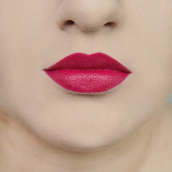 Matte Lipstick Hothead (Raspberry Red) - Bilde 2